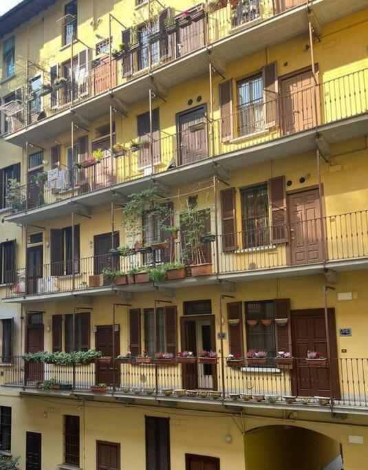 Апартаменты Bilocale Milano Sempione Экстерьер фото